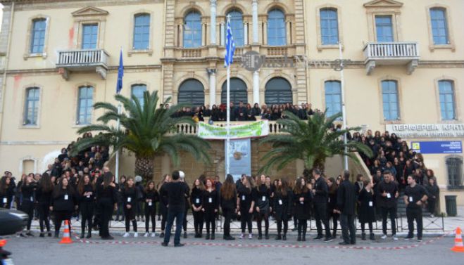 &Mu;&omicron;&nu;&alpha;&delta;&iota;&kappa;ό &mu;ή&nu;&upsilon;&mu;&alpha; &alpha;&gamma;ά&pi;&eta;&sigmaf; &alpha;&pi;ό &tau;&eta;&nu; &pi;&lambda;&alpha;&tau;&epsilon;ί&alpha; &Delta;&iota;&kappa;&alpha;&sigma;&tau;&eta;&rho;ί&omega;&nu; &sigma;&tau;&alpha; &Chi;&alpha;&nu;&iota;ά &alpha;&pi;ό &tau;&eta;&nu; &omicron;&mu;ά&delta;&alpha; &laquo;passe-partout&raquo;