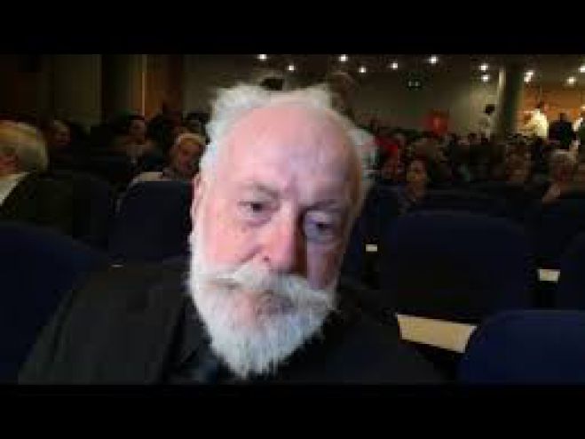 &Alpha;&iota;&omega;&nu;ό&beta;&iota;&omicron;&sigmaf; &epsilon;&pi;&iota;&zeta;ώ&nu; &tau;&eta;&sigmaf; &Mu;ά&chi;&eta;&sigmaf; &tau;&eta;&sigmaf; &Kappa;&rho;ή&tau;&eta;&sigmaf; &sigma;&tau;&eta;&nu; &kappa;&eta;&delta;&epsilon;ί&alpha; &Mu;&eta;&tau;&sigma;&omicron;&tau;ά&kappa;&eta;