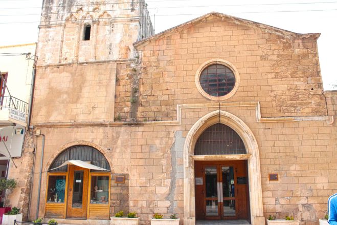 &Delta;&omega;&rho;&epsilon;ά&nu; &epsilon;ί&sigma;&omicron;&delta;&omicron;&sigmaf; &sigma;&tau;&alpha; &Mu;&omicron;&upsilon;&sigma;&epsilon;ί&alpha; &tau;&eta;&sigmaf; &Kappa;&rho;ή&tau;&eta;&sigmaf;
