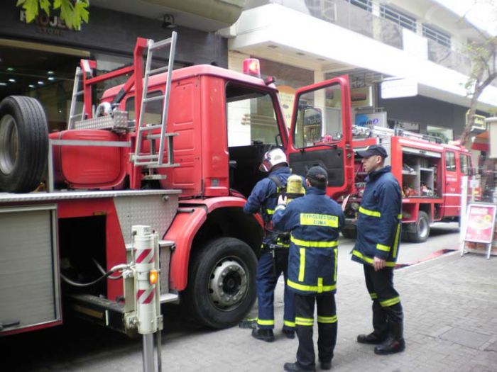 Φωτιά σε γραφείο στα Χανιά προκάλεσε και κυκλοφοριακό κομφούζιο