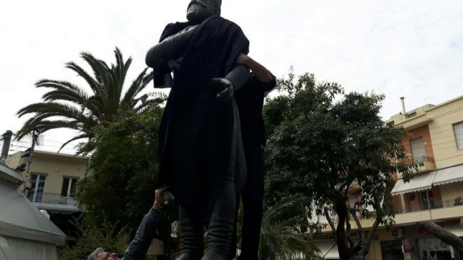 Έ&nu;&tau;&upsilon;&sigma;&alpha;&nu; &sigma;&tau;&alpha; &mu;&alpha;ύ&rho;&alpha; &tau;&omicron; ά&gamma;&alpha;&lambda;&mu;&alpha; &tau;&omicron;&upsilon; &Delta;&alpha;&sigma;&kappa;&alpha;&lambda;&omicron;&gamma;&iota;ά&nu;&nu;&eta;