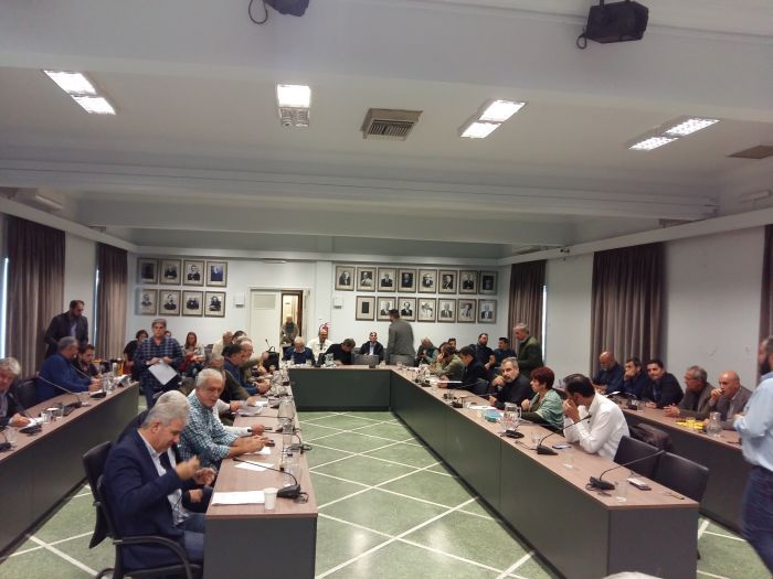 &Sigma;&upsilon;&nu;&epsilon;&delta;&rho;&iota;ά&zeta;&epsilon;&iota; &tau;&omicron; &Delta;&eta;&mu;&omicron;&tau;&iota;&kappa;ό &sigma;&upsilon;&mu;&beta;&omicron;ύ&lambda;&iota;&omicron; &Chi;&alpha;&nu;ί&omega;&nu;