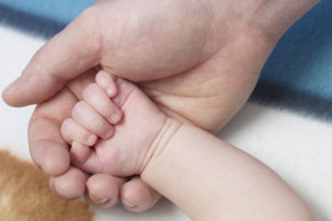 &Alpha;&epsilon;&rho;&omicron;&gamma;έ&phi;&upsilon;&rho;&alpha; &zeta;&omega;ή&sigmaf; &sigma;&tau;&eta;&nu; &Kappa;&rho;ή&tau;&eta; &gamma;&iota;&alpha; έ&nu;&alpha; &beta;&rho;έ&phi;&omicron;&sigmaf; &kappa;&alpha;&iota; έ&nu;&alpha; &nu;&epsilon;&omicron;&gamma;&nu;ό