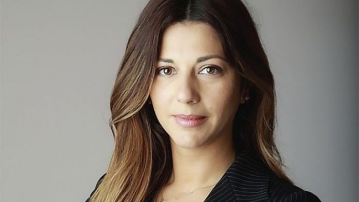 &Sigma;&tau;&eta;&nu; &Kappa;&rho;ή&tau;&eta; &eta; &Upsilon;&phi;&upsilon;&pi;&omicron;&upsilon;&rho;&gamma;ό&sigmaf; &Pi;&alpha;&iota;&delta;&epsilon;ί&alpha;&sigmaf;