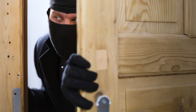 Καρέ... της κλοπής! Τετράδα στα Χανιά ξάφριζε σπίτια