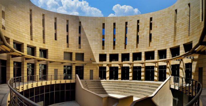 &Alpha;&pi;&epsilon;&rho;&gamma;&iota;&alpha;&kappa;ή &sigma;&upsilon;&gamma;&kappa;έ&nu;&tau;&rho;&omega;&sigma;&eta; &alpha;&pi;ό &phi;&omicron;&iota;&tau;&eta;&tau;&iota;&kappa;&omicron;ύ&sigmaf; &sigma;&upsilon;&lambda;&lambda;ό&gamma;&omicron;&upsilon;&sigmaf; &tau;&omicron;&upsilon; &Pi;&omicron;&lambda;&upsilon;&tau;&epsilon;&chi;&nu;&epsilon;ί&omicron;&upsilon; &Kappa;&rho;ή&tau;&eta;&sigmaf;