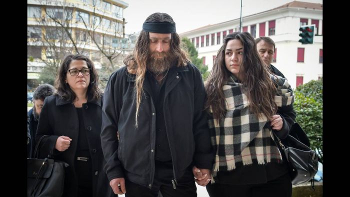 Απόντες όλοι οι κατηγορούμενοι στη δίκη Γιακουμάκη