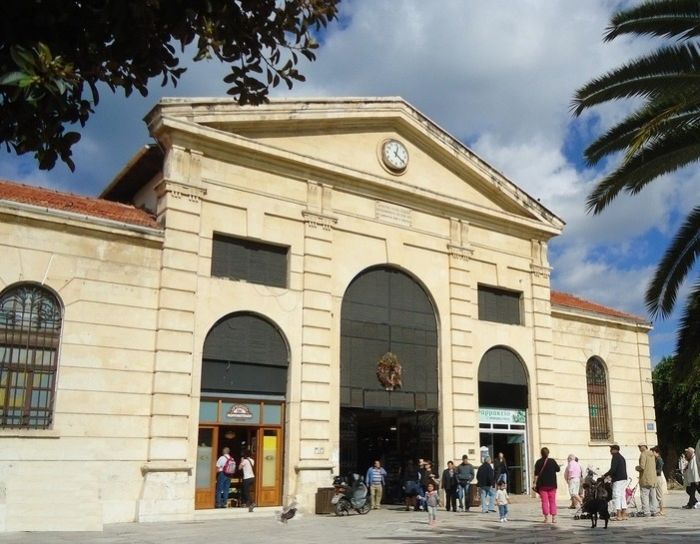 Συμπλοκή στη δημοτική αγορά