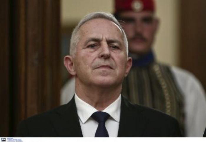 Υπογράφεται η παραχώρηση του στρατοπέδου Μπετεινάκη στον Δήμο Ηρακλείου.