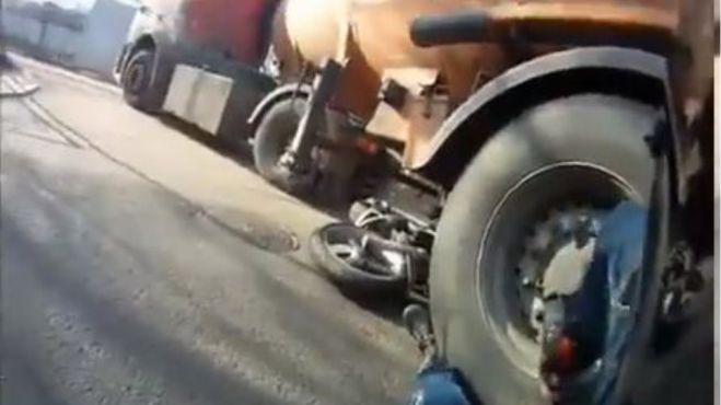 &Nu;&epsilon;&kappa;&rho;ό&sigmaf; 35&chi;&rho;&omicron;&nu;&omicron;&sigmaf; &mu;&omicron;&tau;&omicron;&sigma;&iota;&kappa;&lambda;&epsilon;&tau;&iota;&sigma;&tau;ή&sigmaf; &sigma;&epsilon; &tau;&rho;&omicron;&chi;&alpha;ί&omicron;