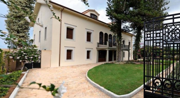 &Kappa;&omicron;&pi;ή &pi;ί&tau;&alpha;&sigmaf; &tau;&omicron;&upsilon; &Sigma;&upsilon;&lambda;&lambda;ό&gamma;&omicron;&upsilon; &Phi;ί&lambda;&omicron;&iota; &tau;&omicron;&upsilon; &Epsilon;&theta;&nu;&iota;&kappa;&omicron;ύ &Iota;&delta;&rho;ύ&mu;&alpha;&tau;&omicron;&sigmaf; "&Epsilon;&lambda;&epsilon;&upsilon;&theta;έ&rho;&iota;&omicron;&sigmaf; &Kappa;. &Beta;&epsilon;&nu;&iota;&zeta;έ&lambda;&omicron;&sigmaf;"
