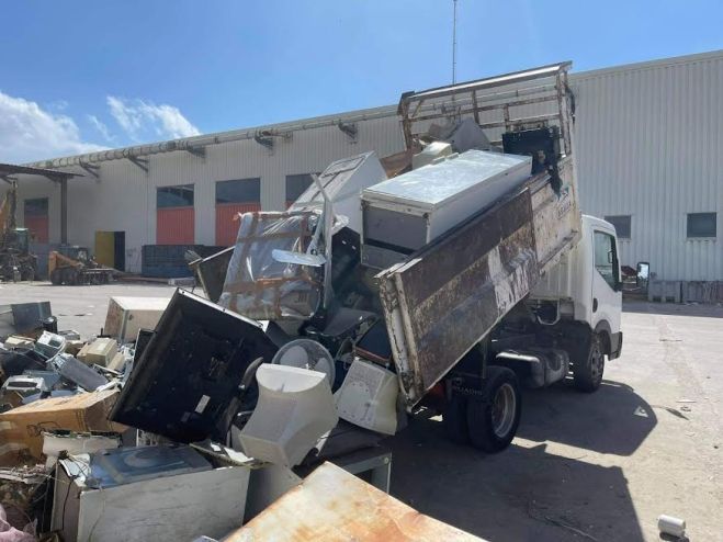 Σχεδόν δύο τόνους αποβλήτων ηλεκτρικού και ηλεκτρονικού εξοπλισμού συγκεντρώθηκαν σε μία μέρα