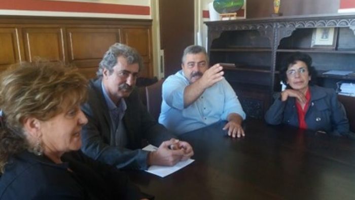 &Sigma;&upsilon;&nu;ά&nu;&tau;&eta;&sigma;&eta; &Pi;&omicron;&lambda;ά&kappa;&eta;-&Kappa;&alpha;&lambda;&omicron;&gamma;&epsilon;&rho;ή