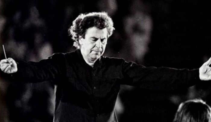 &Pi;&rho;&omicron;&tau;ά&sigma;&epsilon;&iota;&sigmaf; &alpha;&pi;ό &tau;&omicron; &Sigma;ύ&lambda;&lambda;&omicron;&gamma;&omicron; &Phi;ί&lambda;&omega;&nu; &Mu;ί&kappa;&eta; &Theta;&epsilon;&omicron;&delta;&omega;&rho;ά&kappa;&eta; &pi;&rho;&omicron;&sigmaf; &tau;&omicron;&upsilon;&sigmaf; &upsilon;&pi;&omicron;&psi;ή&phi;&iota;&omicron;&upsilon;&sigmaf; &delta;&eta;&mu;ά&rho;&chi;&omicron;&upsilon;&sigmaf;