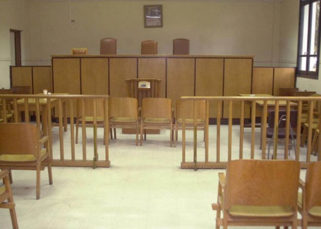Φρούριο το δικαστήριο για τη δίκη του διπλού φονικού