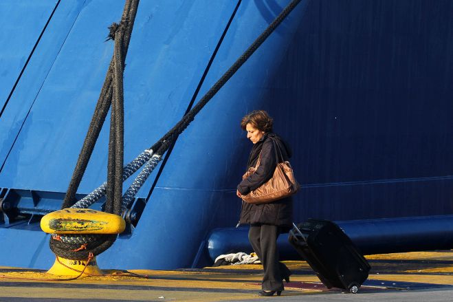 &Pi;&Nu;&Omicron;: &Epsilon;&iota;&kappa;&omicron;&sigma;&iota;&tau;&epsilon;&tau;&rho;ά&omega;&rho;&eta; &alpha;&pi;&epsilon;&rho;&gamma;ί&alpha; &sigma;&tau;&iota;&sigmaf; 28 &Nu;&omicron;&epsilon;&mu;&beta;&rho;ί&omicron;&upsilon;
