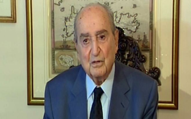 &Pi;έ&theta;&alpha;&nu;&epsilon; &omicron; &Kappa;&omega;&nu;&sigma;&tau;&alpha;&nu;&tau;ί&nu;&omicron;&sigmaf; &Mu;&eta;&tau;&sigma;&omicron;&tau;ά&kappa;&eta;&sigmaf;