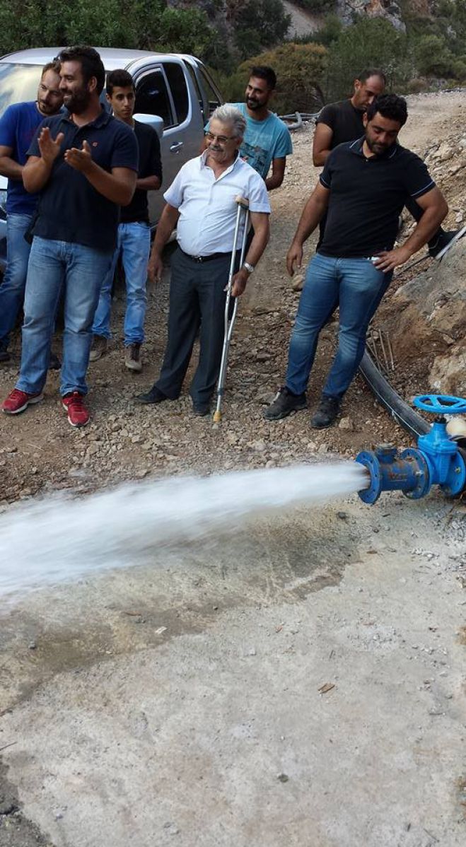 Εγκαινιάστηκε η νέα γεώτρηση – Ανάσα στους παραγωγούς της Κουντούρας