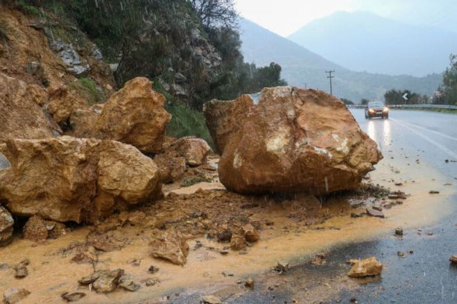 &Kappa;&lambda;&epsilon;&iota;&sigma;&tau;&omicron;ί &delta;&rho;ό&mu;&omicron;&iota; &lambda;ό&gamma;&omega; &kappa;&alpha;&tau;&omicron;&lambda;&iota;&sigma;&theta;ή&sigma;&epsilon;&omega;&nu; &xi;&alpha;&nu;ά &sigma;&tau;&omicron; &Delta;ή&mu;&omicron; &Pi;&lambda;&alpha;&tau;&alpha;&nu;&iota;ά