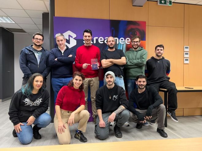 Το Streamee, η πρώτη πολυμεσική πλατφόρμα μουσικής στην Ελλάδα, η οποία ανήκει στην Politis Group, έλαβε μία σημαντική διάκριση στον διαγωνισμό Mobile Excellence Awards της Boussias Communication.