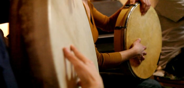 &Eta; &tau;έ&chi;&nu;&eta; &tau;&omicron;&upsilon; &rho;&upsilon;&theta;&mu;&omicron;ύ &sigma;&tau;&eta;&nu; &epsilon;&kappa;&pi;&alpha;ί&delta;&epsilon;&upsilon;&sigma;&eta;