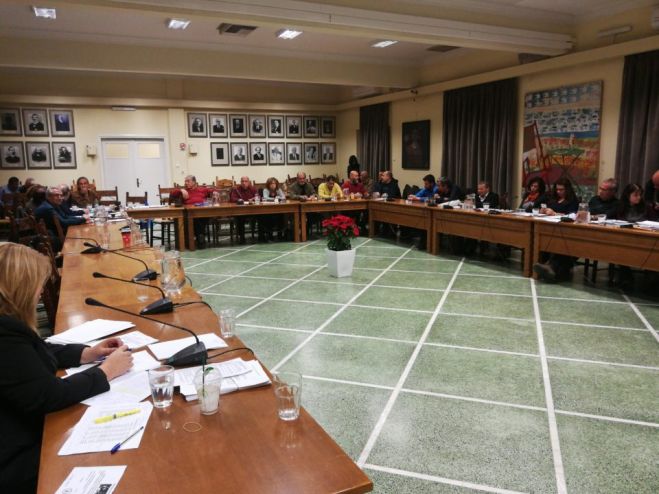 &Mu;&epsilon; 70 &theta;έ&mu;&alpha;&tau;&alpha; &sigma;&upsilon;&nu;&epsilon;&delta;&rho;&iota;ά&zeta;&epsilon;&iota; &tau;&omicron; &Delta;&eta;&mu;&omicron;&tau;&iota;&kappa;ό &Sigma;&upsilon;&mu;&beta;&omicron;ύ&lambda;&iota;&omicron; &Chi;&alpha;&nu;ί&omega;&nu;