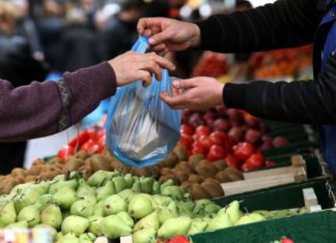 Χάος στην λαϊκή των Παχιανών