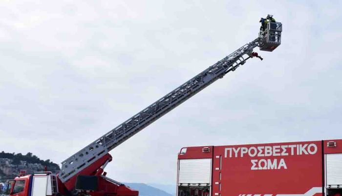 &Chi;&Omega;&Rho;&Iota;&Sigma; &Kappa;&Lambda;&Iota;&Mu;&Alpha;&Kappa;&Omicron;&Phi;&Omicron;&Rho;&Omicron; &Eta; &Pi;.&Upsilon; &Sigma;&Tau;&Alpha; &Chi;&Alpha;&Nu;&Iota;&Alpha;