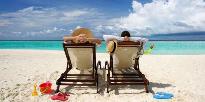 Έ&lambda;&lambda;&eta;&nu;&epsilon;&sigmaf; &kappa;&alpha;&iota; &delta;&iota;&alpha;&kappa;&omicron;&pi;έ&sigmaf;: &Mu;&epsilon;&gamma;ά&lambda;&eta; έ&rho;&epsilon;&upsilon;&nu;&alpha; &tau;&omicron;&upsilon; &Epsilon;&lambda;&lambda;&eta;&nu;&iota;&kappa;&omicron;ύ &Mu;&epsilon;&sigma;&omicron;&gamma;&epsilon;&iota;&alpha;&kappa;&omicron;ύ &Pi;&alpha;&nu;&epsilon;&pi;&iota;&sigma;&tau;&eta;&mu;ί&omicron;&upsilon;