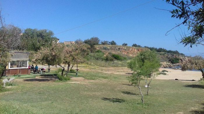 Δημοπρατήθηκαν οι καντίνες σε Αγ. Αποστόλους & Χρυσή Ακτή