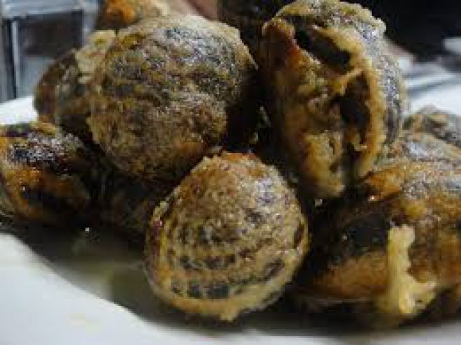 &Nu;&epsilon;&kappa;&rho;ό&sigmaf; 85&chi;&rho;&omicron;&nu;&omicron;&sigmaf; , έ&pi;&epsilon;&sigma;&epsilon; &sigma;&epsilon; &chi;&alpha;&rho;ά&delta;&rho;&alpha; &psi;ά&chi;&nu;&omicron;&nu;&tau;&alpha;&sigmaf; &gamma;&iota;&alpha; &chi;&omicron;&chi;&lambda;&iota;&omicron;ύ&sigmaf;