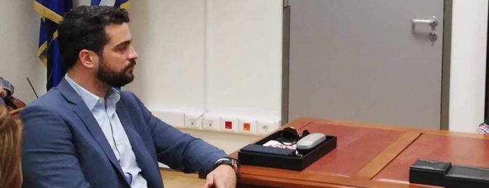 &Tau;&omicron;&pi;&omicron;&theta;έ&tau;&eta;&sigma;&eta; &Delta;&eta;&mu;ά&rho;&chi;&omicron;&upsilon;, &Pi;&alpha;&nu;&alpha;&gamma;&iota;ώ&tau;&eta; &Sigma;&eta;&mu;&alpha;&nu;&delta;&eta;&rho;ά&kappa;&eta;