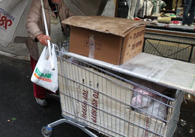 Αδειες σε τρίτεκνες οικογένειες για πλανόδιο εμπόριο