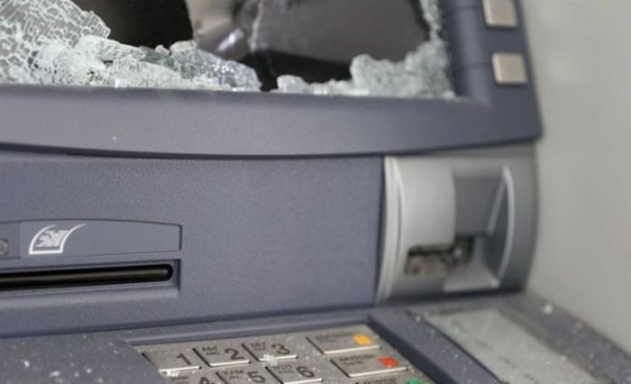 &Alpha;&nu;&alpha;&tau;ί&nu;&alpha;&xi;&alpha;&nu; &mu;&eta;&chi;ά&nu;&eta;&mu;&alpha; &Alpha;&Tau;&Mu; &sigma;&tau;&alpha; &Chi;&alpha;&nu;&iota;ά