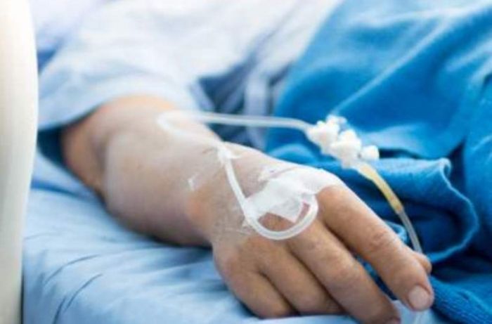 Ά&nu;&delta;&rho;&alpha;&sigmaf; &beta;&rho;έ&theta;&eta;&kappa;&epsilon; &alpha;&iota;&mu;ό&phi;&upsilon;&rho;&tau;&omicron;&sigmaf; &sigma;&tau;&omicron; &Tau;&Epsilon;&Iota; &Eta;&rho;&alpha;&kappa;&lambda;&epsilon;ί&omicron;&upsilon;