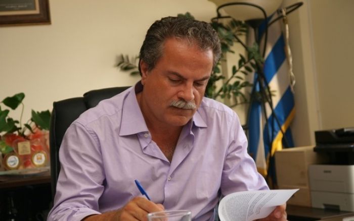 &Sigma;&tau;&omicron; &Epsilon;&iota;&delta;&iota;&kappa;ό &Theta;&epsilon;&mu;&alpha;&tau;&iota;&kappa;ό &Sigma;&upsilon;&nu;έ&delta;&rho;&iota;&omicron; &tau;&eta;&sigmaf; &Kappa;&Epsilon;&Delta;&Epsilon; &omicron; &Gamma;&iota;ά&nu;&nu;&eta;&sigmaf; &Mu;&alpha;&lambda;&alpha;&nu;&delta;&rho;ά&kappa;&eta;&sigmaf;
