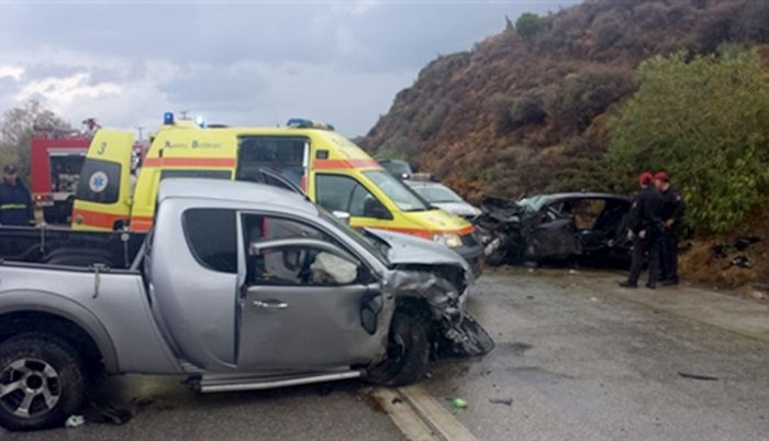 &Tau;&alpha;...&pi;&rho;&omega;&tau;&epsilon;ί&alpha; &kappa;&rho;&alpha;&tau;ά &eta; &Kappa;&rho;ή&tau;&eta; &sigma;&tau;&iota;&sigmaf; &omicron;&delta;&iota;&kappa;έ&sigmaf; &pi;&alpha;&rho;&alpha;&beta;ά&sigma;&epsilon;&iota;&sigmaf;