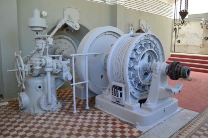 Εικόνα εγκατάλειψης στον σταθμό της ΔΕΗ στην Αγυια
