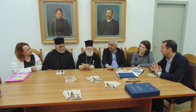 &Epsilon;&kappa;&kappa;&lambda;&eta;&sigma;ί&alpha;, &Pi;&epsilon;&rho;&iota;&phi;έ&rho;&epsilon;&iota;&alpha; &kappa;&alpha;&iota; &Phi;&omicron;&rho;&epsilon;ί&sigmaf; &sigma;&upsilon;&nu;&delta;&iota;&omicron;&rho;&gamma;&alpha;&nu;ώ&nu;&omicron;&upsilon;&nu; &delta;&omega;&rho;&epsilon;ά&nu; &Mu;&omicron;&upsilon;&sigma;&iota;&kappa;ή &Tau;&rho;&iota;&lambda;&omicron;&gamma;ί&alpha;