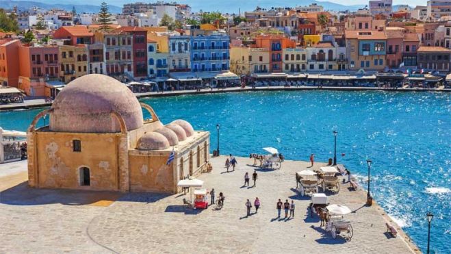 Άσχημη κατάληξη είχε η βουτιά νεαρού στο Ενετικό Λιμάνι των Χανίων