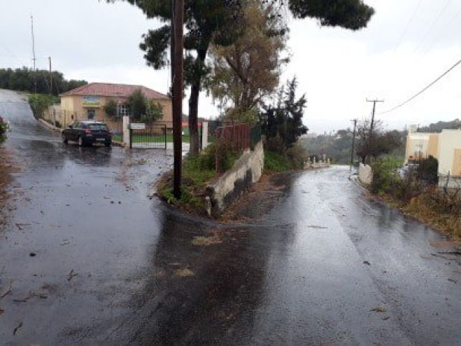 &Alpha;&pi;&omicron;&kappa;&alpha;&tau;&alpha;&sigma;&tau;ά&sigma;&epsilon;&iota;&sigmaf; &alpha;&sigma;&phi;&alpha;&lambda;&tau;&omicron;&tau;ά&pi;&eta;&tau;&alpha; &sigma;&epsilon; &delta;&rho;ό&mu;&omicron;&upsilon;&sigmaf; &sigma;&tau;&eta; &Nu;έ&alpha; &Kappa;&upsilon;&delta;&omega;&nu;ί&alpha;