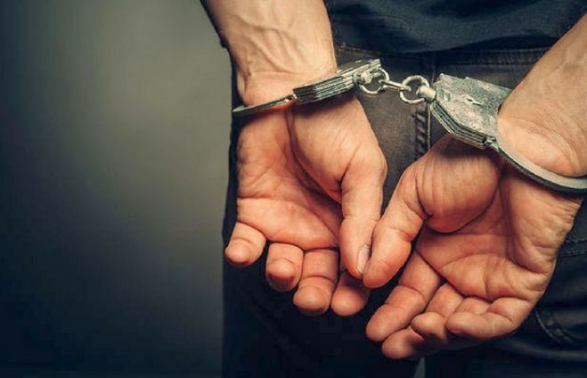 &Sigma;&upsilon;&nu;&epsilon;&lambda;ή&phi;&theta;&eta; &gamma;&iota;&alpha; &epsilon;&mu;&pi;&rho;&eta;&sigma;&mu;ό &kappa;&alpha;&theta;ώ&sigmaf; έ&kappa;&alpha;&psi;&epsilon; 2,5 &sigma;&tau;&rho;έ&mu;&mu;&alpha;&tau;&alpha;