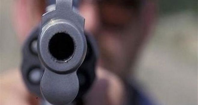 &Beta;&rho;ή&kappa;&alpha;&nu; &tau;&omicron;&nu; &pi;&alpha;&tau;έ&rho;&alpha; &tau;&omicron;&upsilon;&sigmaf; &nu;&epsilon;&kappa;&rho;ό έ&pi;&epsilon;&iota;&tau;&alpha; &alpha;&pi;ό &pi;&upsilon;&rho;&omicron;&beta;&omicron;&lambda;&iota;&sigma;&mu;ό