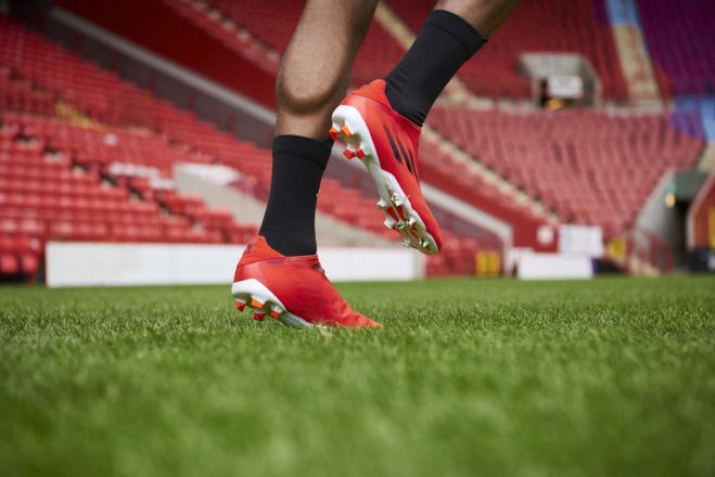 Η adidas επαναπροσδιορίζει την ταχύτητα στο ποδόσφαιρο με τo X SPEEDFLOW