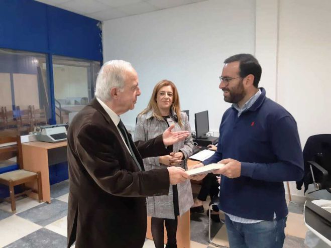 &Sigma;&upsilon;&nu;&epsilon;&chi;ί&zeta;&omicron;&nu;&tau;&alpha;&iota; &tau;&alpha; &sigma;&epsilon;&mu;&iota;&nu;ά&rho;&iota;&alpha; &pi;&lambda;&eta;&rho;&omicron;&phi;&omicron;&rho;&iota;&kappa;ή&sigmaf; &gamma;&iota;&alpha; &alpha;&nu;έ&rho;&gamma;&omicron;&upsilon;&sigmaf; &nu;έ&omicron;&upsilon;&sigmaf;