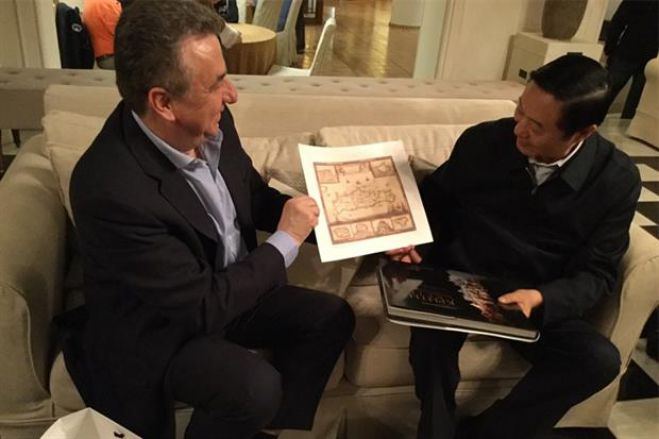 &Sigma;&tau;&eta;&nu; &Kappa;&rho;ή&tau;&eta; &omicron; &Alpha;&nu;&tau;&iota;&pi;&rho;ό&epsilon;&delta;&rho;&omicron;&sigmaf; &tau;&eta;&sigmaf; &Kappa;&iota;&nu;&epsilon;&zeta;&iota;&kappa;ή&sigmaf; &kappa;&upsilon;&beta;έ&rho;&nu;&eta;&sigma;&eta;&sigmaf;