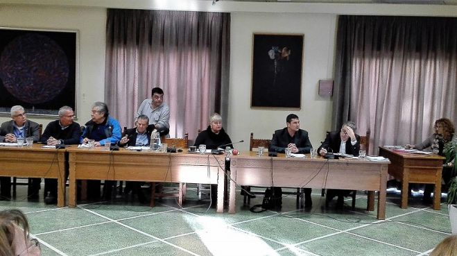 Η ανάθεση αποκριάτικης εκδήλωσης και η απάντηση της αντιδημάρχου Βαρβάρας Περράκη