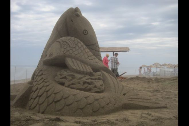 &Phi;&epsilon;&sigma;&tau;&iota;&beta;ά&lambda; &Gamma;&lambda;&upsilon;&pi;&tau;&iota;&kappa;ή&sigmaf; &sigma;&tau;&eta;&nu; ά&mu;&mu;&omicron;, &sigma;&tau;&eta;&nu; &Kappa;&rho;ή&tau;&eta;