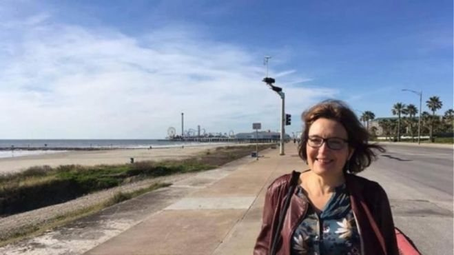 &Theta;&rho;ί&lambda;&epsilon;&rho; &mu;&epsilon; &tau;&eta;&nu; &Alpha;&mu;&epsilon;&rho;&iota;&kappa;&alpha;&nu;ί&delta;&alpha; &beta;&iota;&omicron;&lambda;ό&gamma;&omicron; Suzanne Eaton