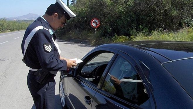 &Delta;&epsilon;ύ&tau;&epsilon;&rho;&eta; &eta; &Kappa;&rho;ή&tau;&eta; &sigma;&tau;&iota;&sigmaf; &pi;&alpha;&rho;&alpha;&beta;ά&sigma;&epsilon;&iota;&sigmaf; &omicron;&delta;&eta;&gamma;ώ&nu; &lambda;ό&gamma;&omega; &kappa;&alpha;&tau;&alpha;&nu;ά&lambda;&omega;&sigma;&eta;&sigmaf; &alpha;&lambda;&kappa;&omicron;ό&lambda;.